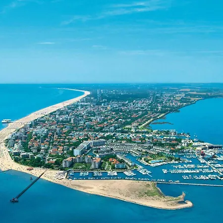 Mare-1 By Interhome * 利尼亚诺萨比亚多罗